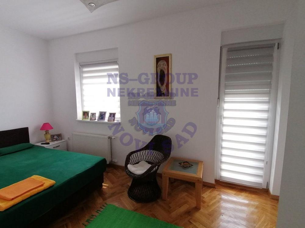 Slika 8 - Trosoban, 73m2, Bulevar patrijarha Pavla (Somborski bulevar) Novi Sad, sa terasom, ima lift