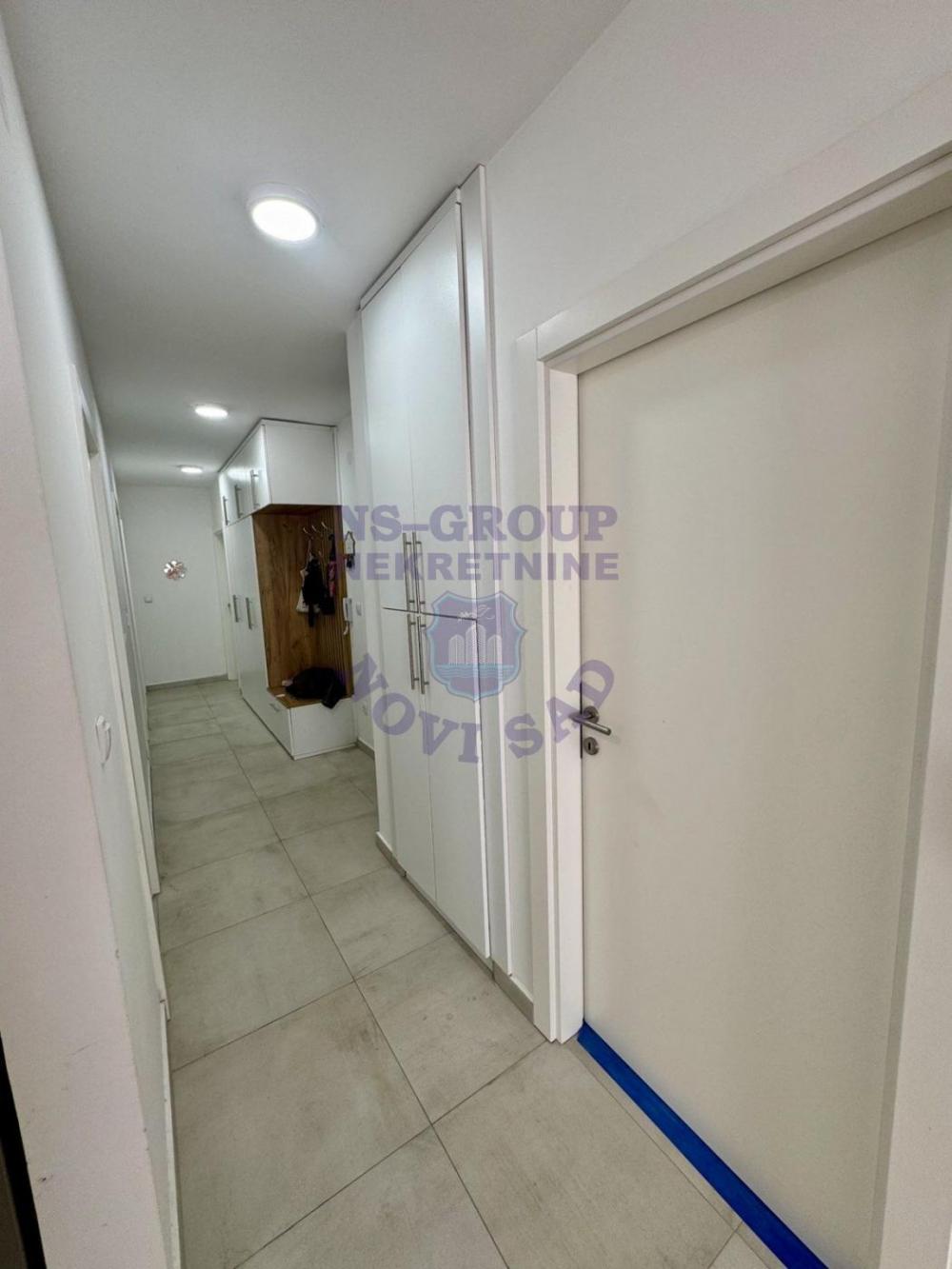 Slika 5 - Troiposoban, 81m2, Adice Novi Sad, sa terasom