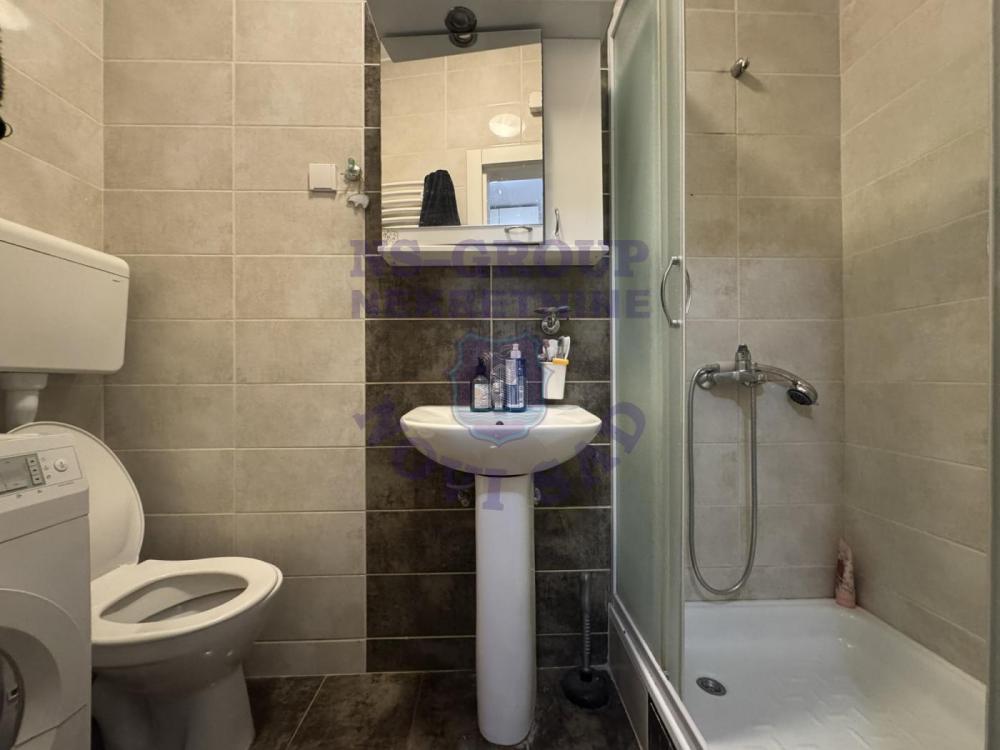 Slika 7 - Jednoiposoban, 37m2, Nova Detelinara Novi Sad, sa terasom, ima lift