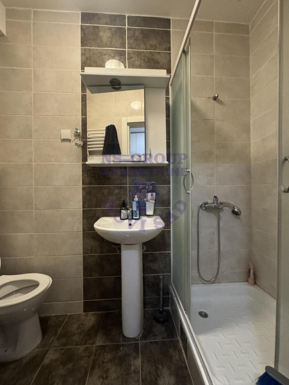 Slika 8 - Jednoiposoban, 37m2, Nova Detelinara Novi Sad, sa terasom, ima lift