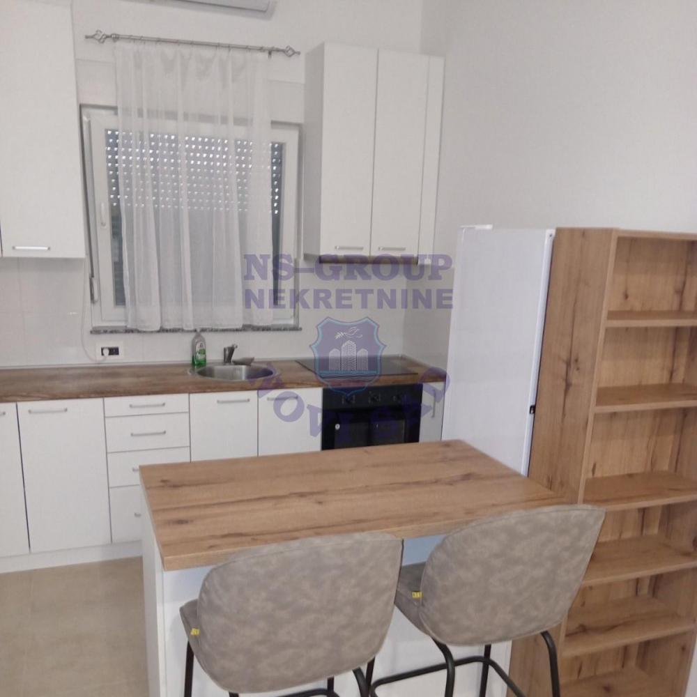 Slika 3 - Jednosoban, 26m2, Petrovaradin Novi Sad