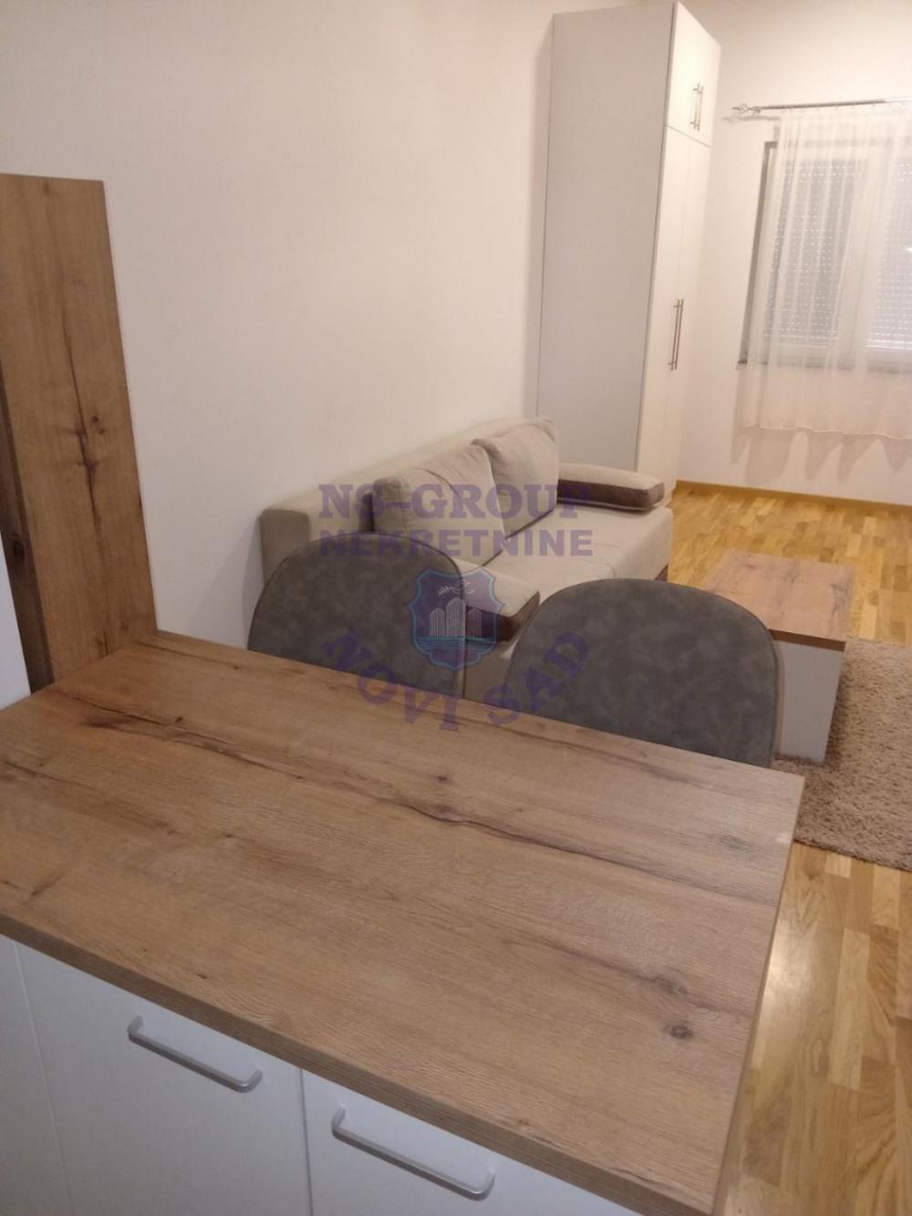 Slika 1 - Jednosoban, 26m2, Petrovaradin Novi Sad