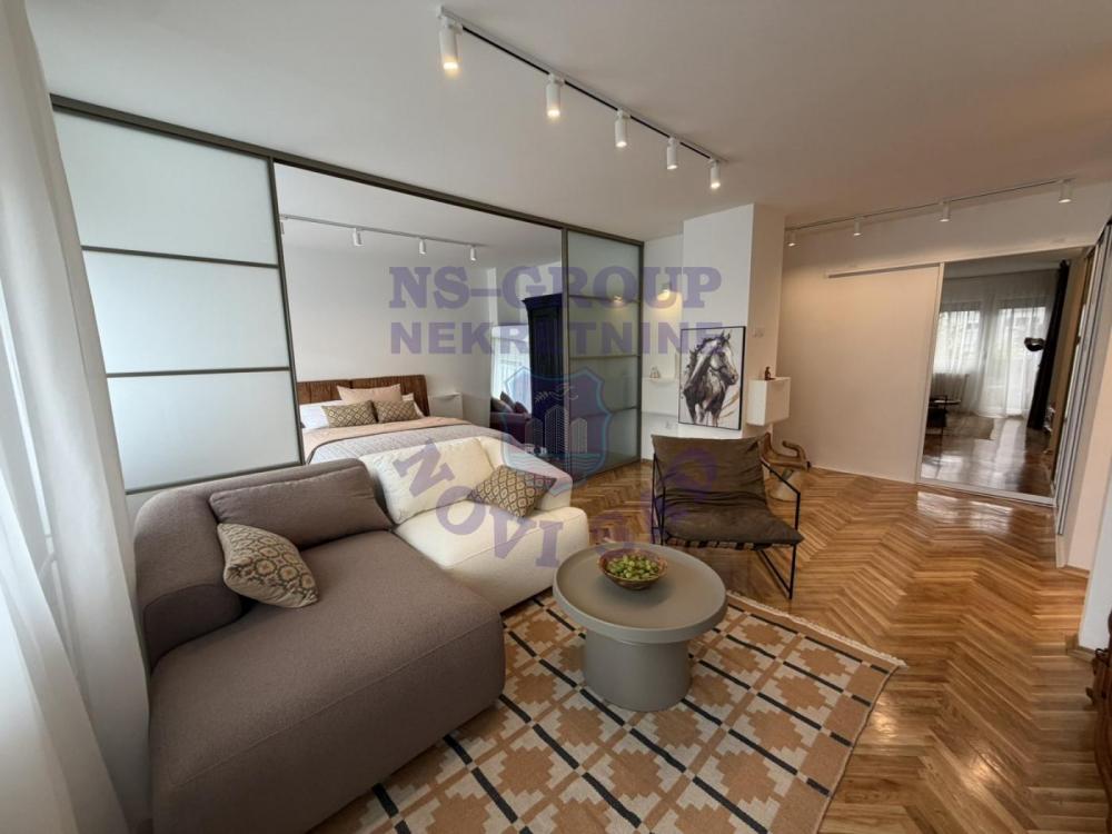 Slika 2 - kompletno i najmodernije renoviran dvosoban stan površine 48m²!