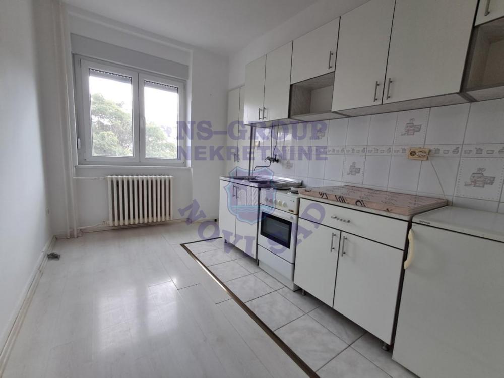 Slika 3 - 578050-Predstavljamo Vam izuzetno svetao, jednosoban stan na Grbavici. 