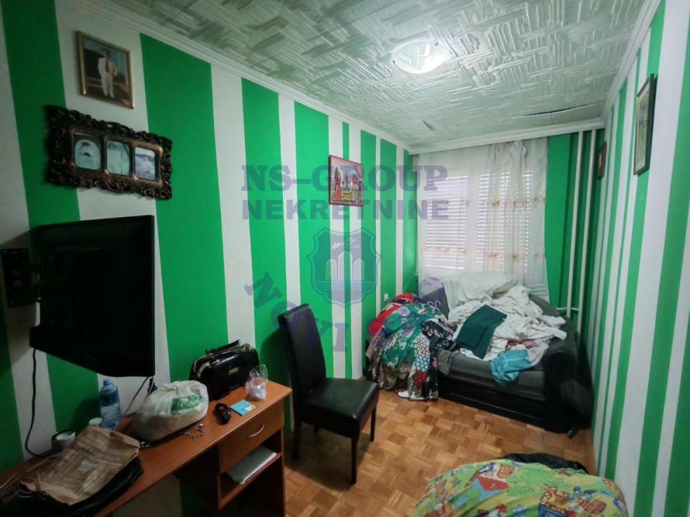 Slika 3 - Dvosoban stan na Bulevaru! 