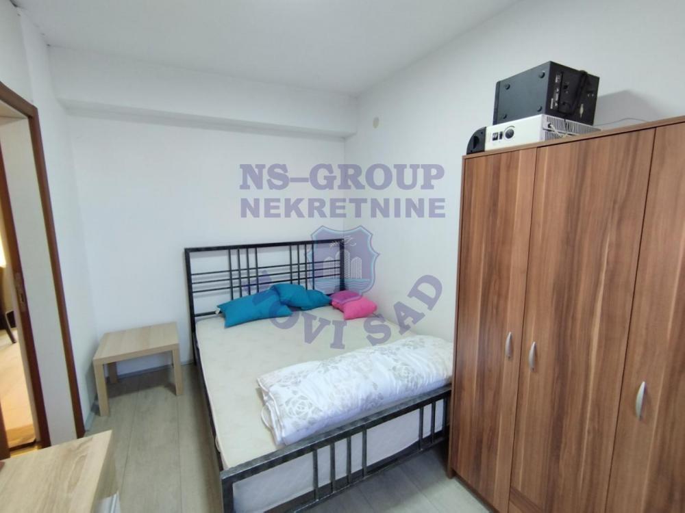 Slika 4 - Jednoiposoban, 33m2, Mišeluk Novi Sad