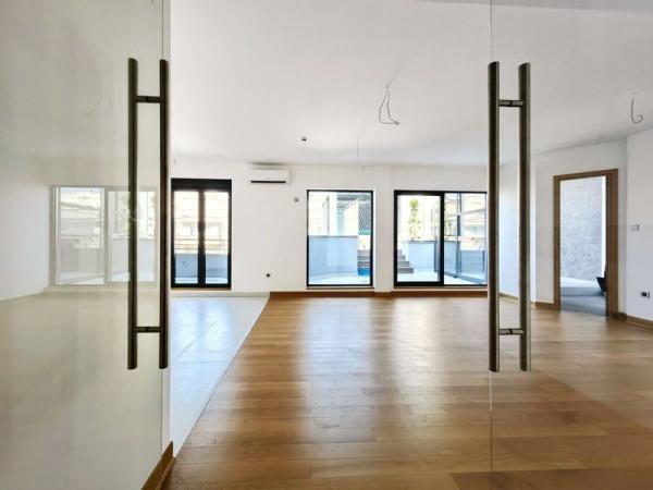 Glavna slika oglasa 5053