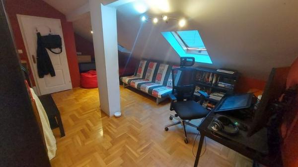 Slika 8 - Četvoroiposoban, namešten, plus krovna terasa oko 50m2! Železnička stanica! š. 522366