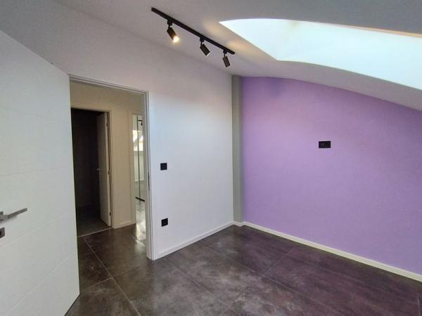 Slika 5 - Perfektan, četvoroiposoban, namešten stan blizu Sajma! Plus terasa oko 27m2! Parking! š. 519086