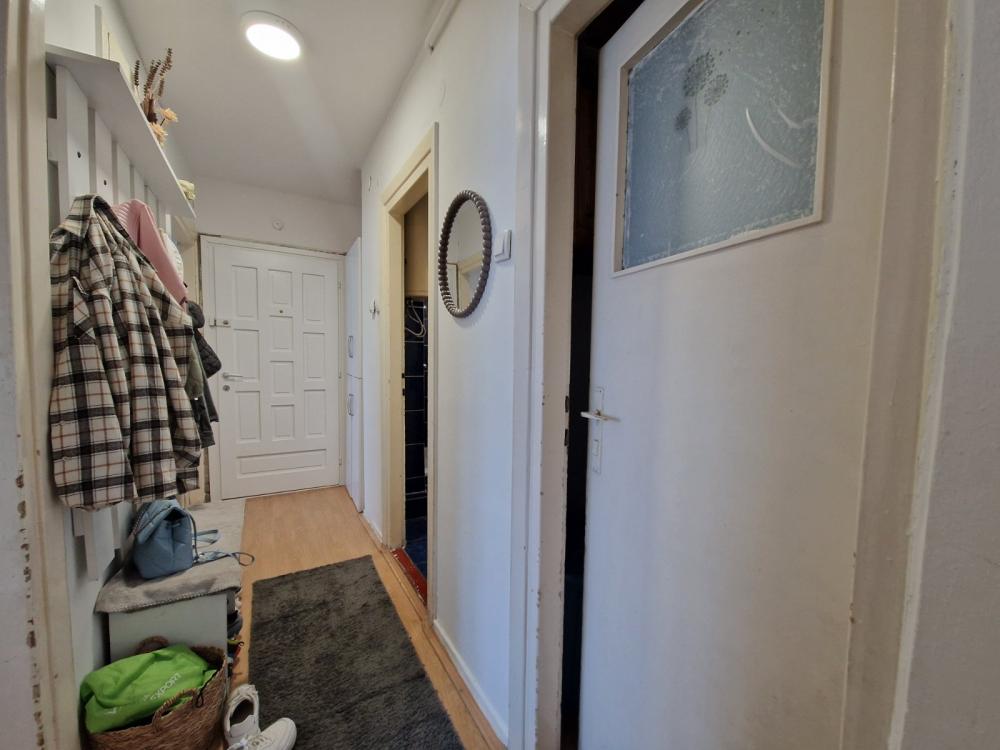 Slika 6 - Dvosoban, 55m2, Bulevar kralja Petra I Novi Sad, sa terasom