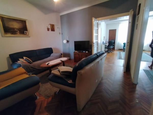 Glavna slika -Četvoroiposoban, 127m2, Novi Sad centar Novi Sad, sa terasom, ima lift