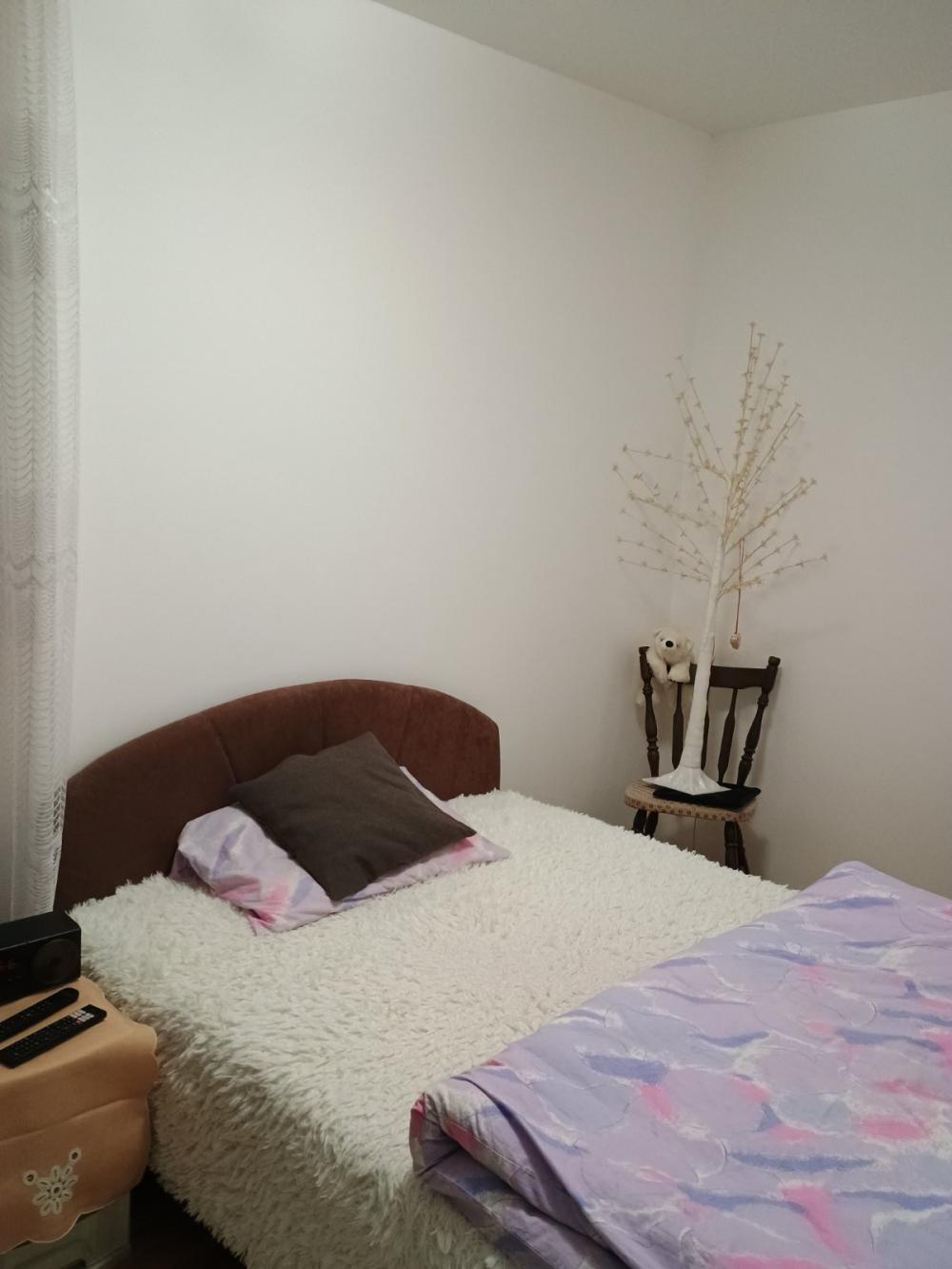 Slika 8 - Jednoiposoban, 42m2, Ratarska Novi Sad, sa terasom