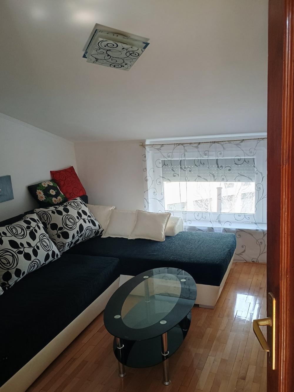 Slika 0 - Vrhunski stan na top lokaciji