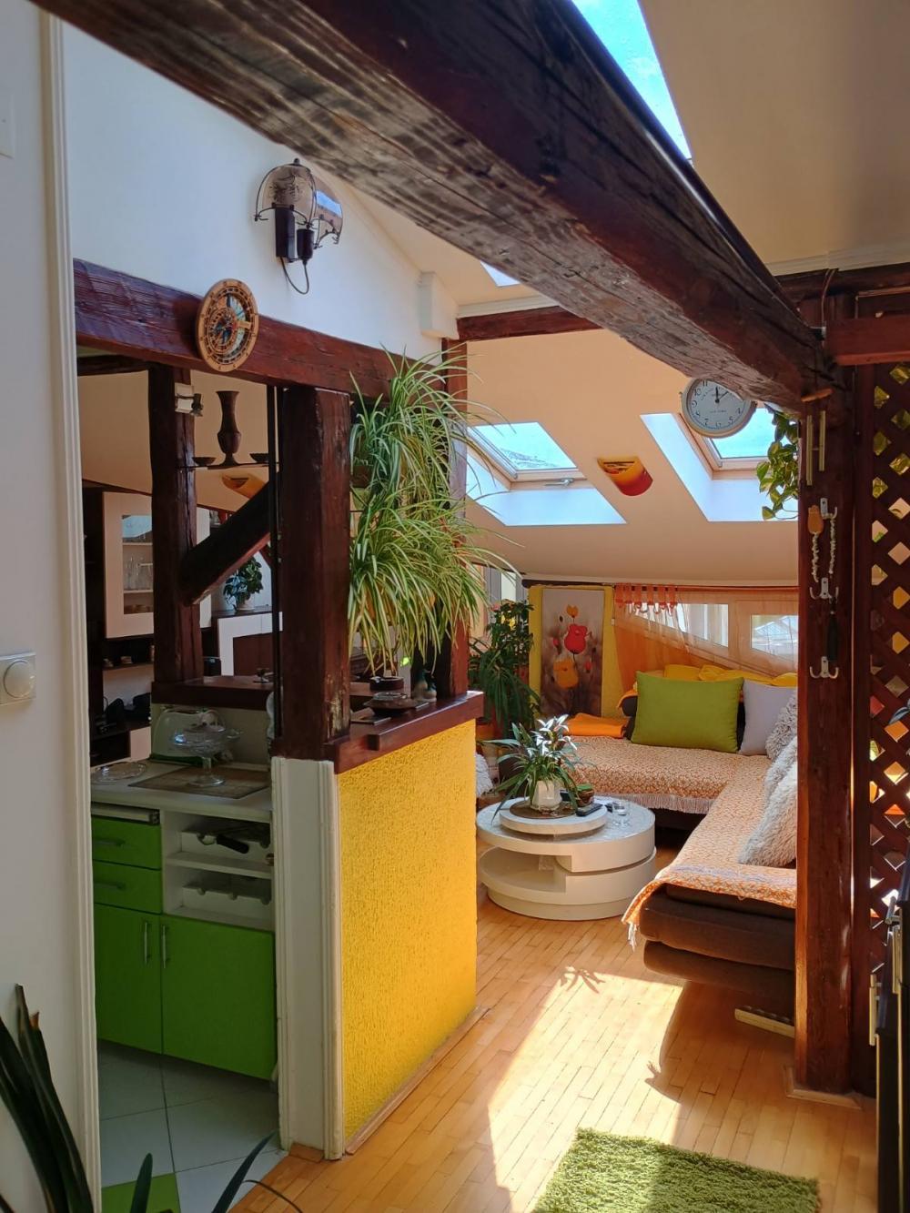 Glavna slika -Vrhunski stan na top lokaciji