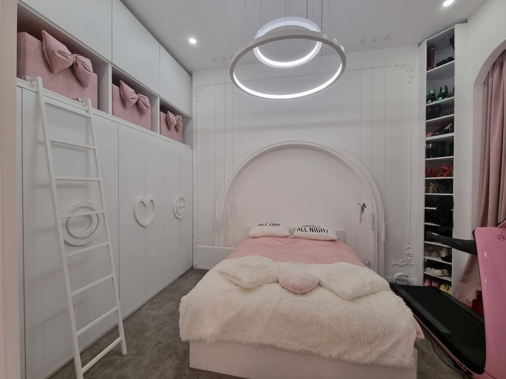 Slika 5 - CENTAR - NOVI SAD - SALONAC š. 531781