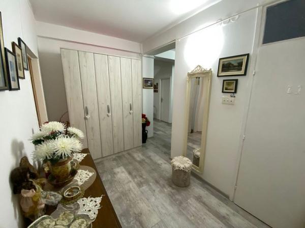 Slika 4 - Kompletno renoviran troiposoban stan, Novo Naselje