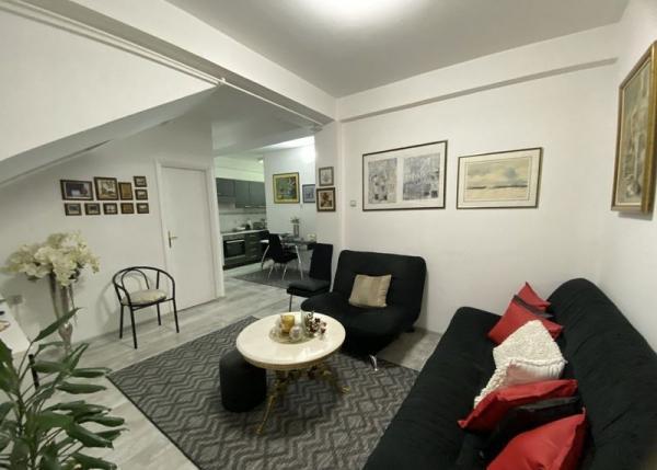 Glavna slika -Kompletno renoviran troiposoban stan, Novo Naselje