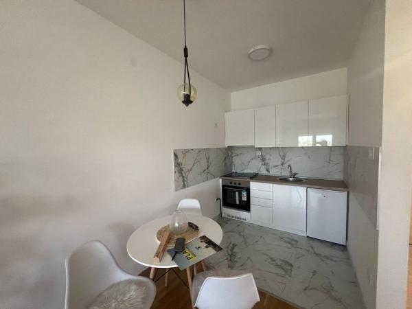 Slika 3 - Jednoiposoban 44m2 Avijacija 531628