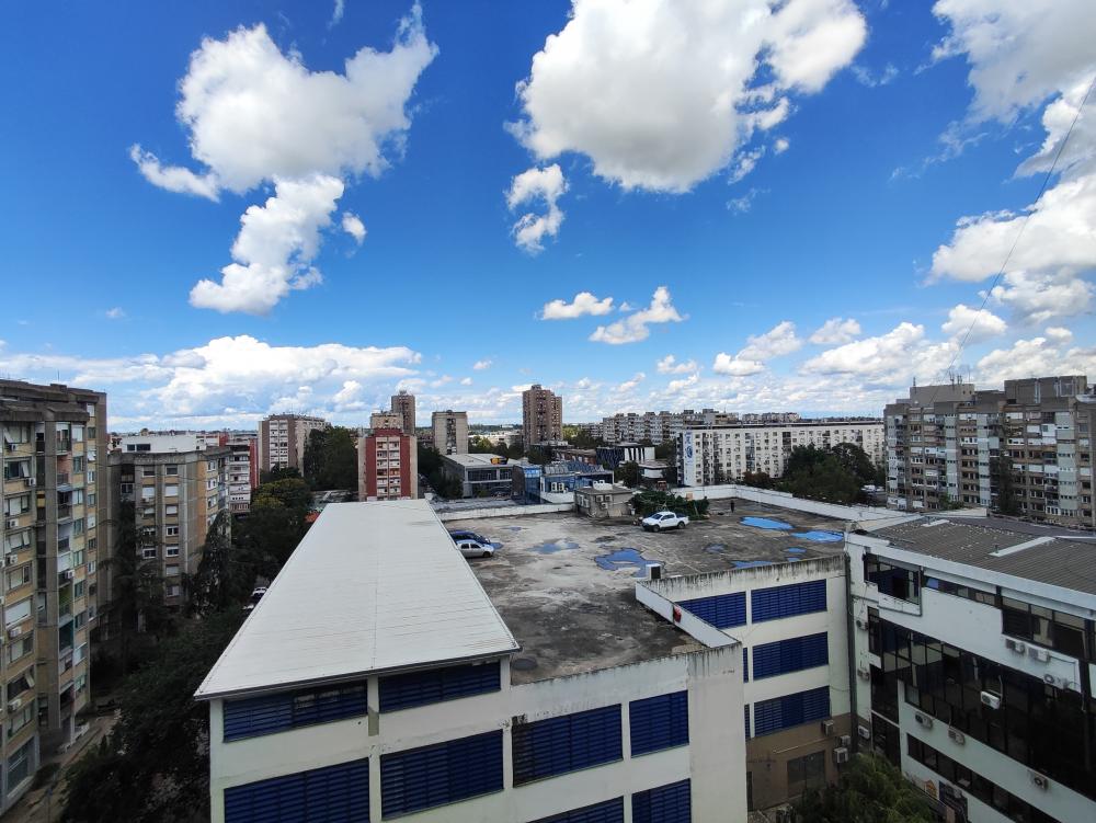 Slika 4 - Dvoiposoban, 42m2, Bul oslobodjenja 28 Novi Sad, sa terasom