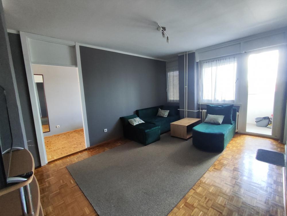 Slika 10 - Dvoiposoban, 42m2, Bul oslobodjenja 28 Novi Sad, sa terasom