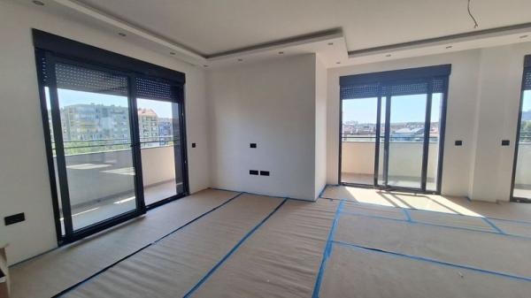 Slika 10 - Petosoban, 133m2, Grbavica Novi Sad, sa terasom, ima lift