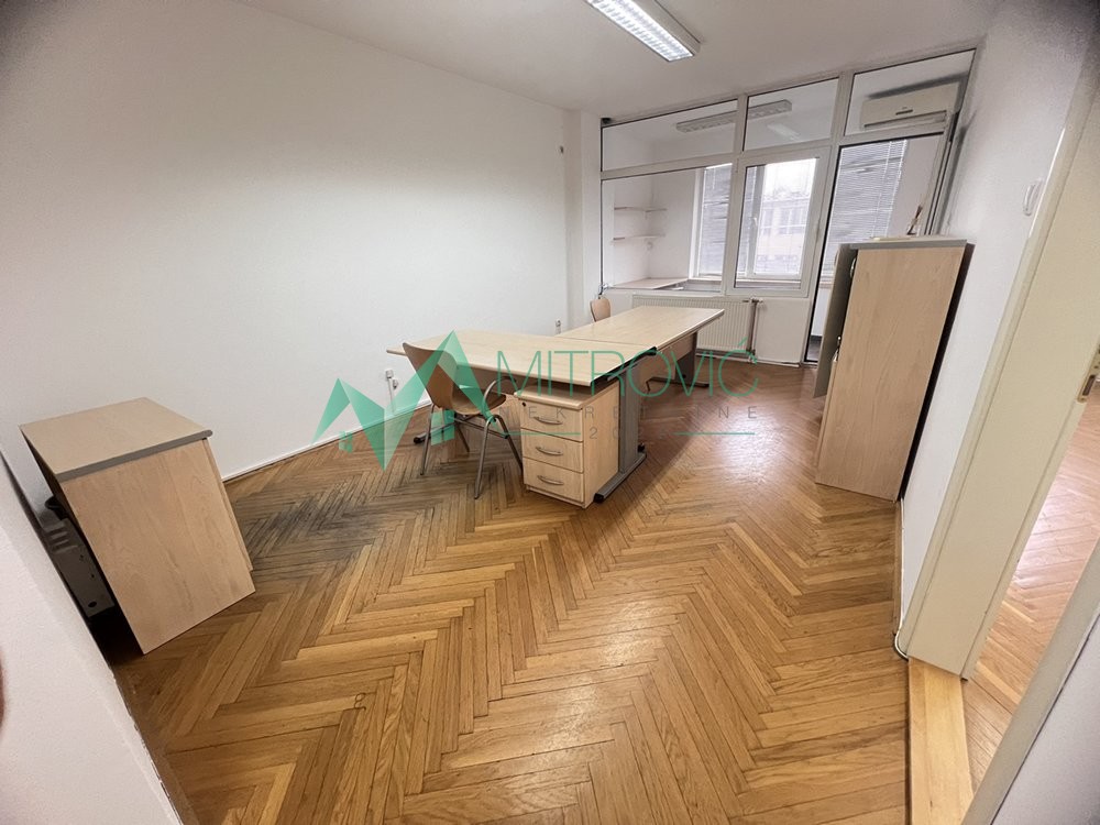 Slika 3 - Novi Sad, Bulevar oslobođenja - Dvosoban stan - poslovni apartman 46 m2 