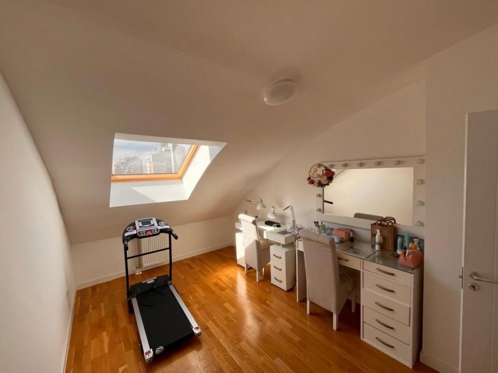 Slika 8 - Petosoban dupleks na Novom naselju